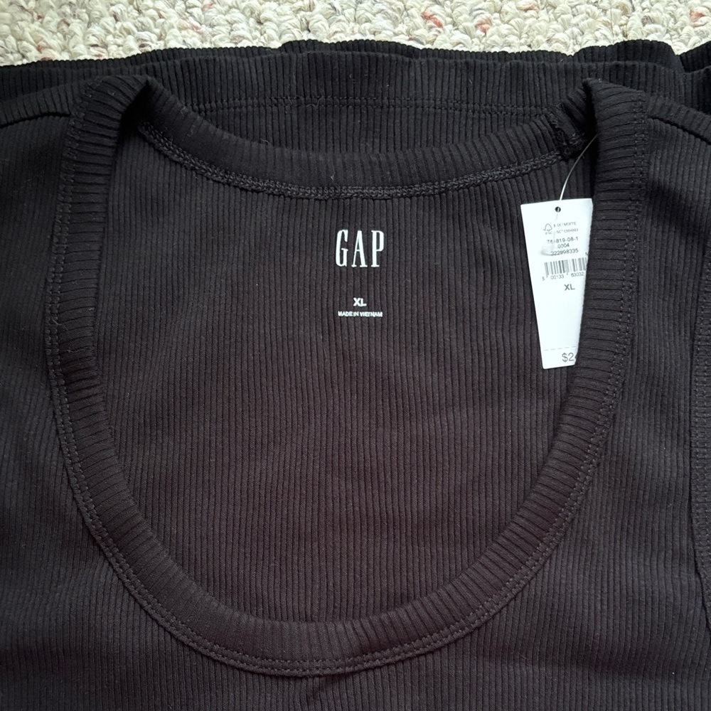 GAP Classic Black Ribbed Tank